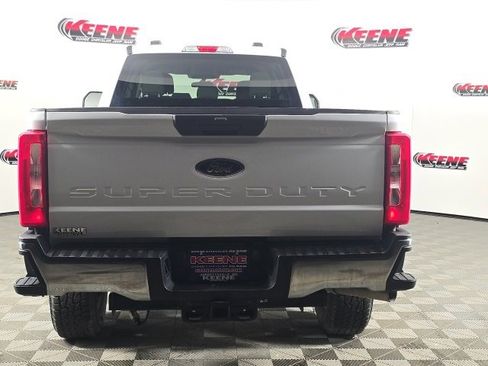Used 2024 Ford F250 XLT image 7