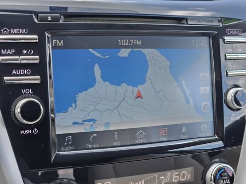 Used 2016 Nissan Murano SV FWD image 19