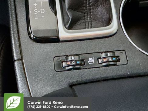 Used 2014 Toyota Highlander Limited AWD/4WD image 21