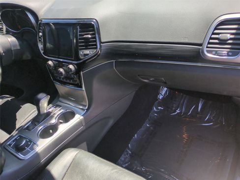 Used 2020 Jeep Grand Cherokee Limited w/ Luxury Group II AWD/4WD image 20
