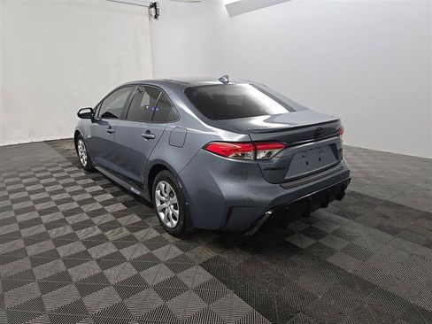 Used 2025 Toyota Corolla SE FWD image 6