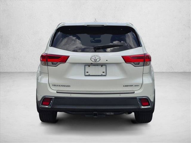 Used 2018 Toyota Highlander Limited AWD/4WD image 6