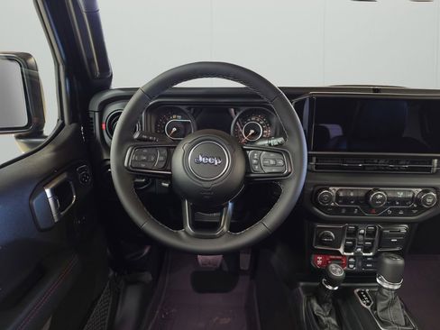 New 2026 Jeep Gladiator Rubicon AWD/4WD image 19