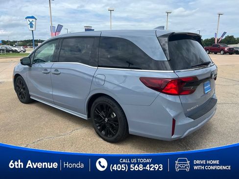 Used 2025 Honda Odyssey Sport-L image 7