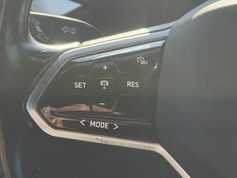 Used 2021 Volkswagen ID.4 Pro S image 19