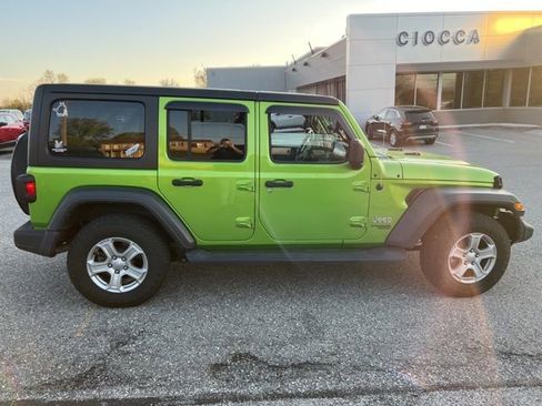 Used 2018 Jeep Wrangler Unlimited Sport S AWD/4WD image 2