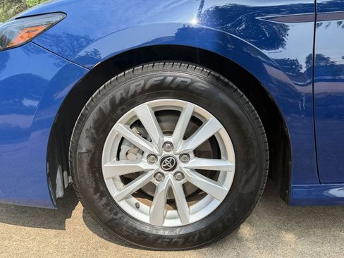 Used 2025 Toyota Camry LE FWD image 31