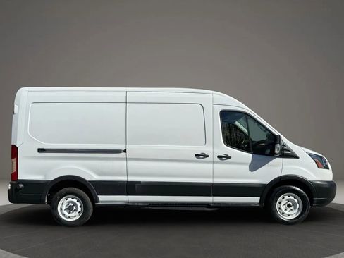 Used 2019 Ford Transit 150 148 Medium Roof image 10
