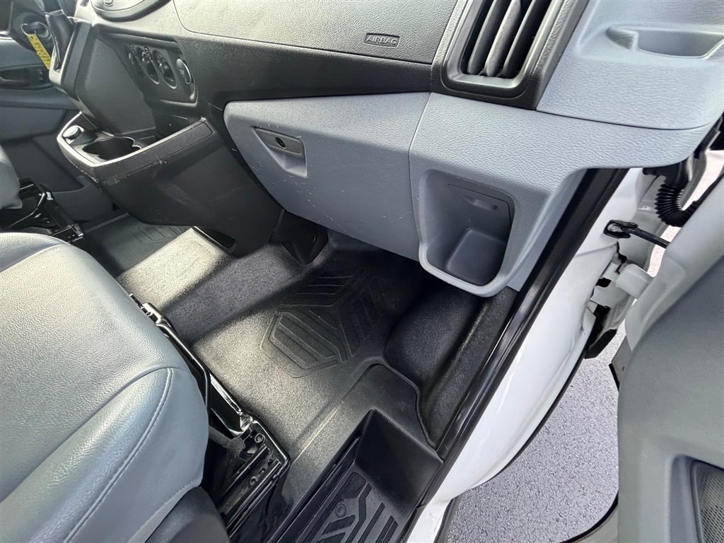 Used 2019 Ford Transit 250 130 Low Roof RWD image 23