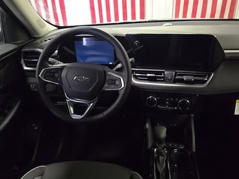 New 2026 Chevrolet TrailBlazer LT w/ Convenience Package AWD/4WD image 18