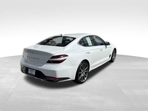 Used 2025 Genesis G70 2.5T image 5