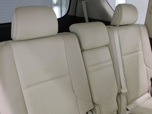 Used 2016 Lexus GX 460 w/ Premium Package AWD/4WD image 46