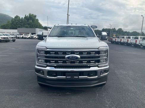 New 2026 Ford F250 Lariat w/ Chrome Package AWD/4WD image 2