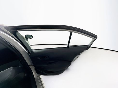 Used 2024 Toyota Corolla LE image 29