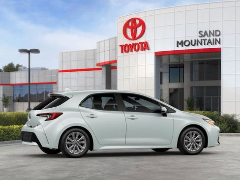 New 2025 Toyota Corolla SE image 31