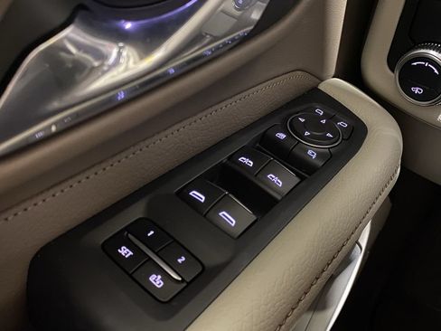 Used 2021 GMC Yukon Denali w/ Denali Ultimate Package RWD image 10