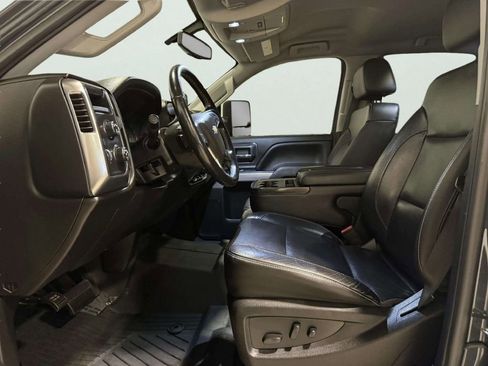 Used 2019 Chevrolet Silverado 2500 LT image 13