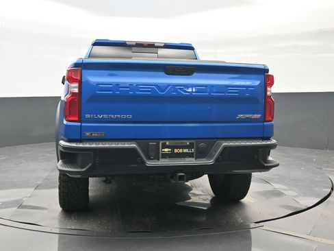 Used 2022 Chevrolet Silverado 1500 ZR2 image 5