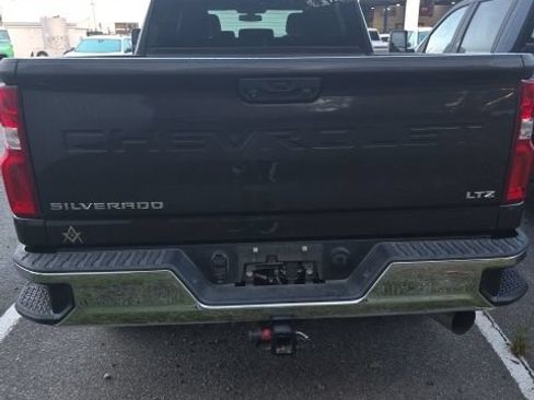 Used 2020 Chevrolet Silverado 2500 LTZ AWD/4WD image 12