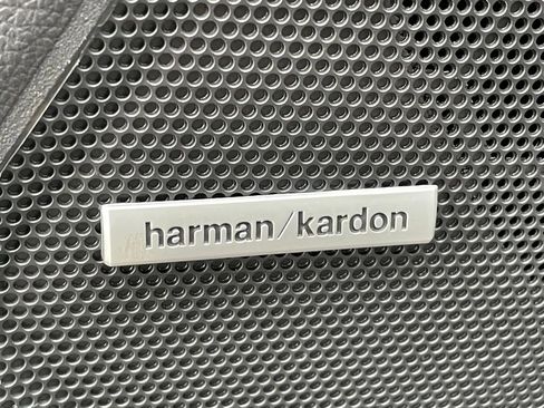 Used 2019 Subaru Outback 3.6R Touring image 28