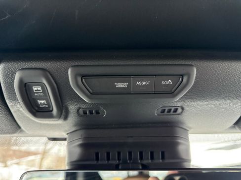 Used 2022 Jeep Wrangler Unlimited Sahara w/ Safety Group image 39