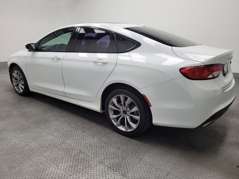 Used 2015 Chrysler 200 S image 3
