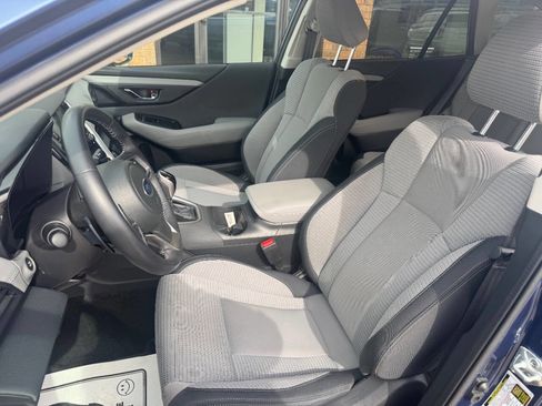 Used 2021 Subaru Outback Premium image 8