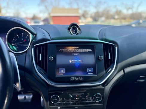 Used 2014 Maserati Ghibli S Q4 image 19