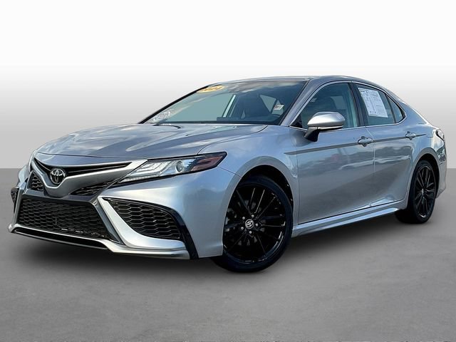 Used 2024 Toyota Camry XSE FWD image 3