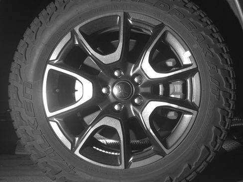 Used 2025 Jeep Compass Trailhawk AWD/4WD image 13