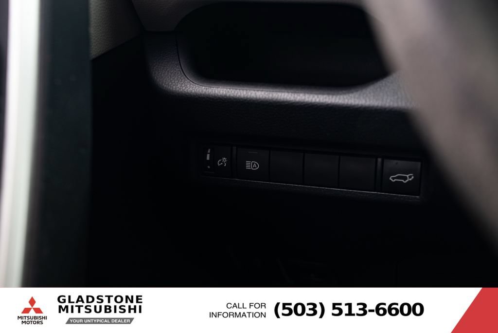 Used 2022 Toyota RAV4 XLE w/ Convenience Package AWD/4WD image 14