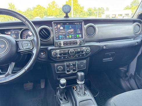 Used 2021 Jeep Gladiator Sport AWD/4WD image 30