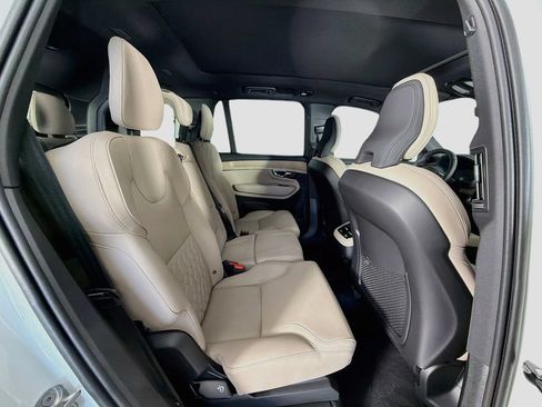 New 2026 Volvo XC90 B6 Plus w/ Protection Package Premier AWD/4WD image 29