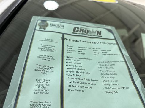 Used 2020 Toyota Tacoma TRD Off-Road image 40