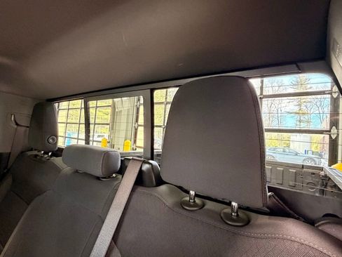 Used 2024 GMC Sierra 1500 SLE w/ Preferred Package image 22