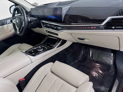 Used 2025 BMW X7 xDrive40i image 58