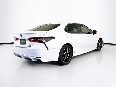 Used 2021 Toyota Camry SE FWD image 9
