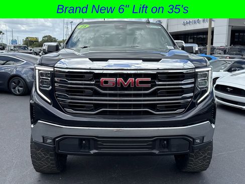 Used 2025 GMC Sierra 1500 SLT AWD/4WD image 8