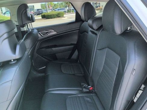 Used 2025 Kia Sportage SX FWD image 14