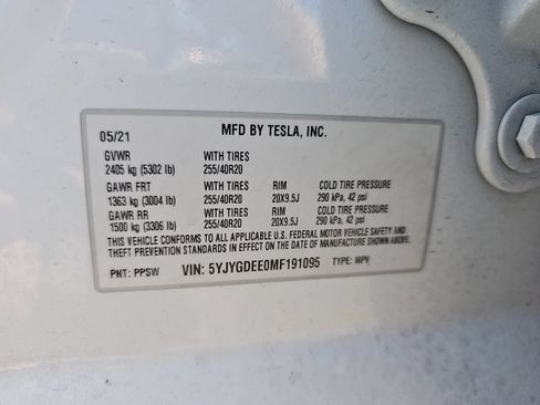 Used 2021 Tesla Model Y Long Range AWD/4WD image 30