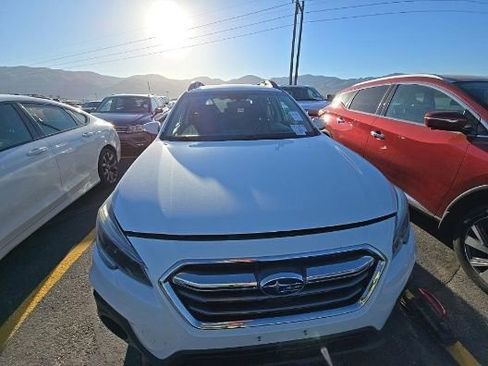Used 2019 Subaru Outback 2.5i Premium AWD/4WD image 36