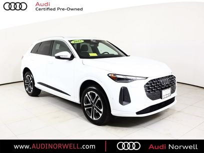 Used 2025 Audi Q5 Premium w/ Convenience Package