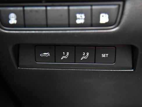 Used 2025 MAZDA CX-50 AWD 2.5 Hybrid w/ Premium Pkg image 33