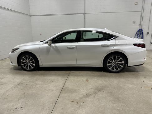 Used 2019 Lexus ES 350 w/ Premium Package FWD image 7