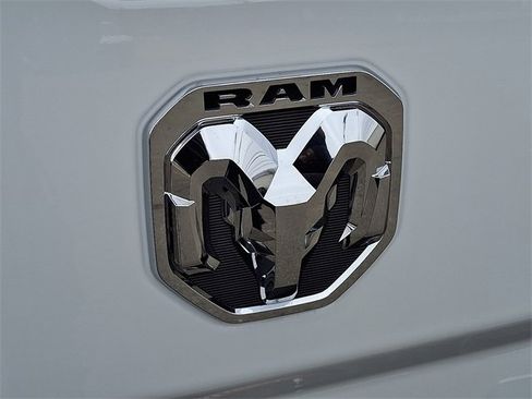 Used 2024 RAM 2500 Tradesman w/ Chrome Appearance Group image 23