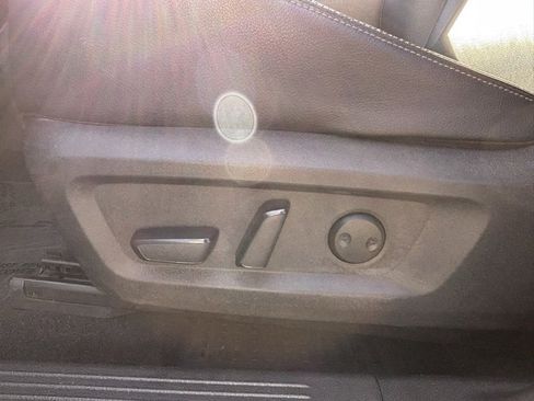 Used 2023 Nissan Rogue SL image 11