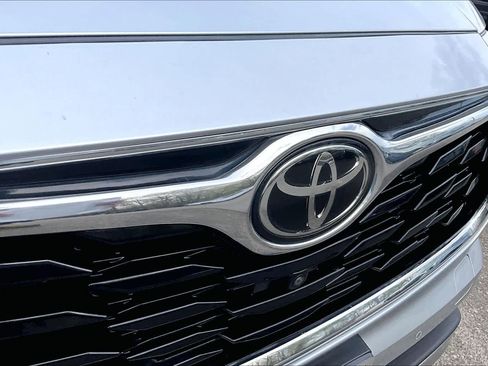Used 2020 Toyota Highlander Platinum AWD/4WD image 29
