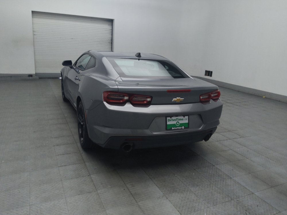 Used 2019 Chevrolet Camaro LT RWD image 5