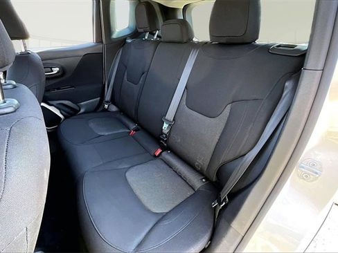 Used 2016 Jeep Renegade Sport w/ Power & Air Group image 19