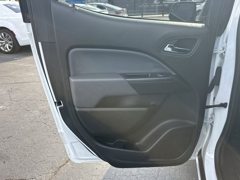 Used 2022 Chevrolet Colorado Z71 AWD/4WD image 23